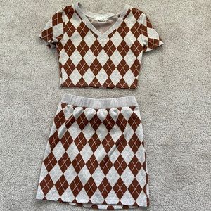 Girls size 7matching skirt set